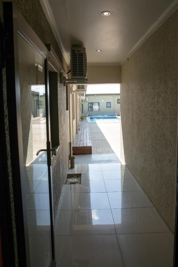 A-Z Boutique Guesthouse ويندهوك المظهر الخارجي الصورة