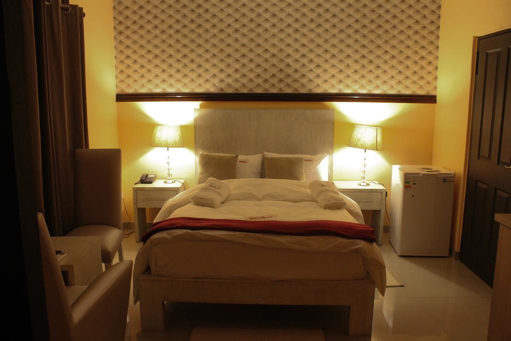 A-Z Boutique Guesthouse ويندهوك المظهر الخارجي الصورة