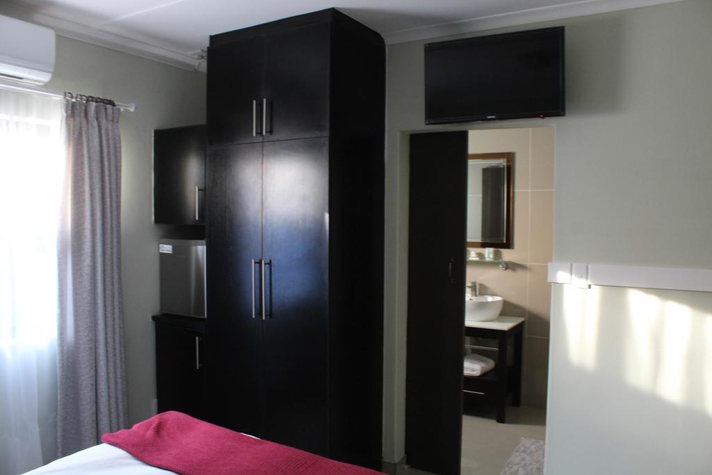 A-Z Boutique Guesthouse ويندهوك المظهر الخارجي الصورة