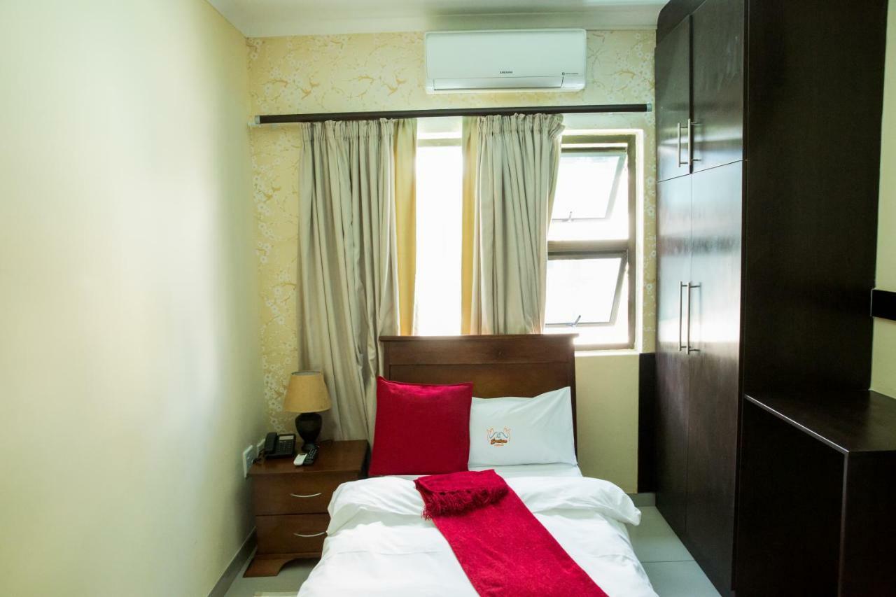 A-Z Boutique Guesthouse ويندهوك المظهر الخارجي الصورة