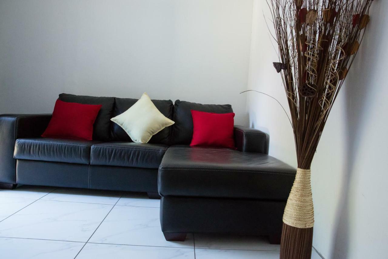 A-Z Boutique Guesthouse ويندهوك المظهر الخارجي الصورة